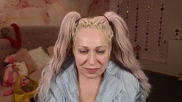 Snapshot of Penelope_Pinky chatting on 11, 3, 2025 Penelope Pinky online show from 11, 3, 2025