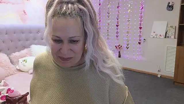 Snapshot of Penelope_Pinky chatting on 17, 3, 2025 Penelope Pinky online show from 17, 3, 2025