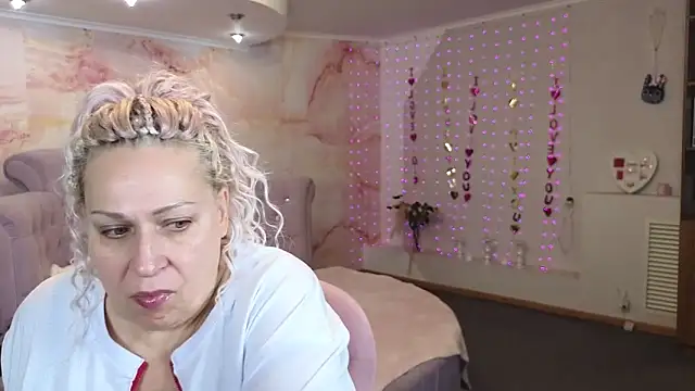 Snapshot of Penelope_Pinky chatting on 10, 10, 2025 Penelope Pinky online show from 10, 10, 2025