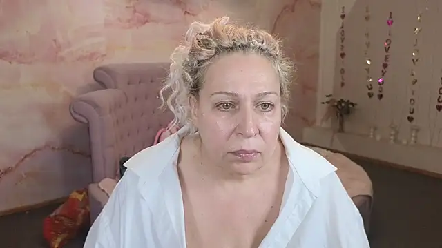 Snapshot of Penelope_Pinky chatting on 29, 10, 2025 Penelope Pinky online show from 29, 10, 2025