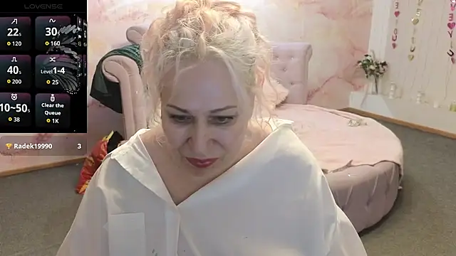 Snapshot of Penelope_Pinky chatting on 3, 4, 2026 Penelope Pinky online show from 3, 4, 2026