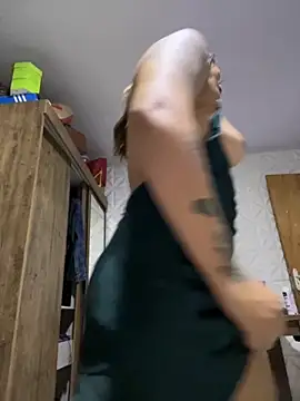 Nicollygriu online show from 6, 11, 2025