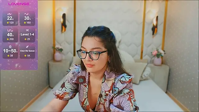 Snapshot of ZarifaBev chatting on 22, 12, 2024 ZarifaBev online show from 22, 12, 2024