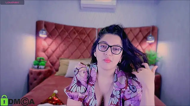 Snapshot of ZarifaBev chatting on 29, 12, 2024 ZarifaBev online show from 29, 12, 2024