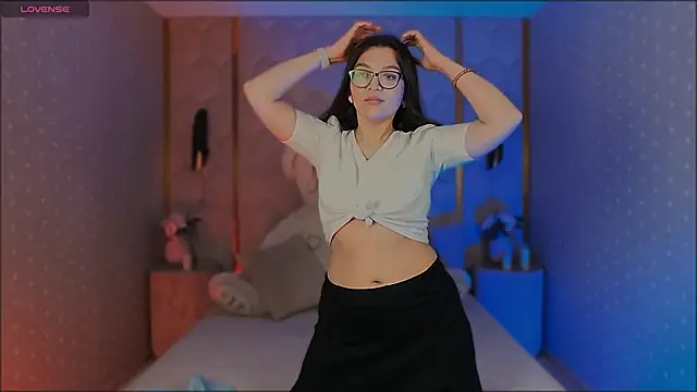 Snapshot of ZarifaBev chatting on 15, 2, 2025 ZarifaBev online show from 15, 2, 2025