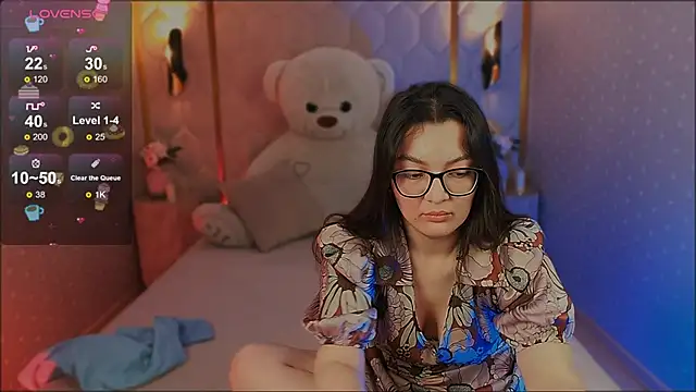 Snapshot of ZarifaBev chatting on 15, 2, 2025 ZarifaBev online show from 15, 2, 2025