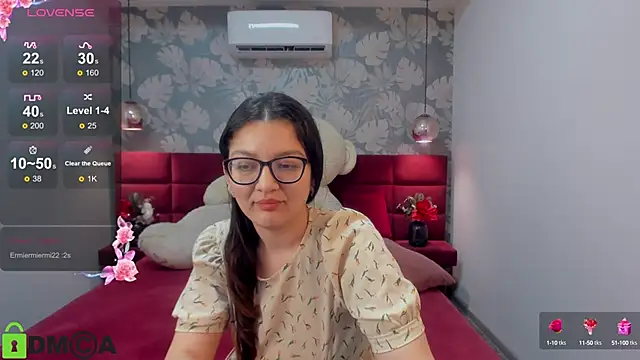 Snapshot of ZarifaBev chatting on 22, 2, 2025 ZarifaBev online show from 22, 2, 2025