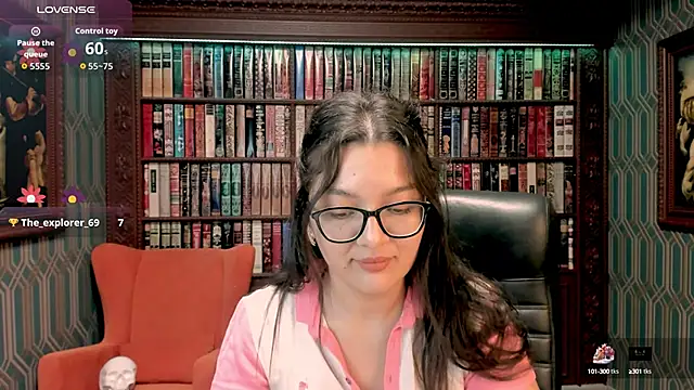 Snapshot of ZarifaBev chatting on 10, 10, 2025 ZarifaBev online show from 10, 10, 2025