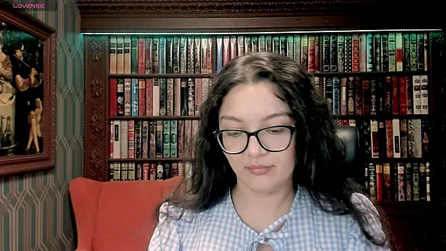 Snapshot of ZarifaBev chatting on 29, 10, 2025 ZarifaBev online show from 29, 10, 2025