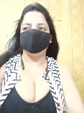 hornycoupleJandS online show from 2, 6, 2026