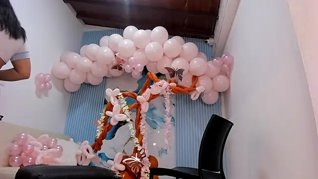 Snapshot of Danniela18_ chatting on 23, 3, 2025 Danniela18 online show from 23, 3, 2025