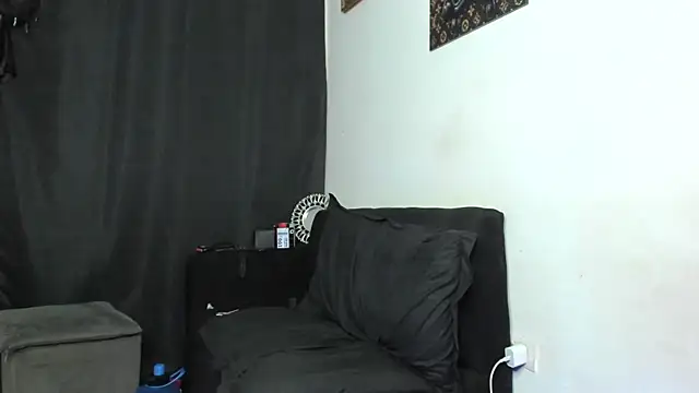 Snapshot of vincent_carusso94 chatting on 4, 7, 2026 vincent carusso94 online show from 4, 7, 2026