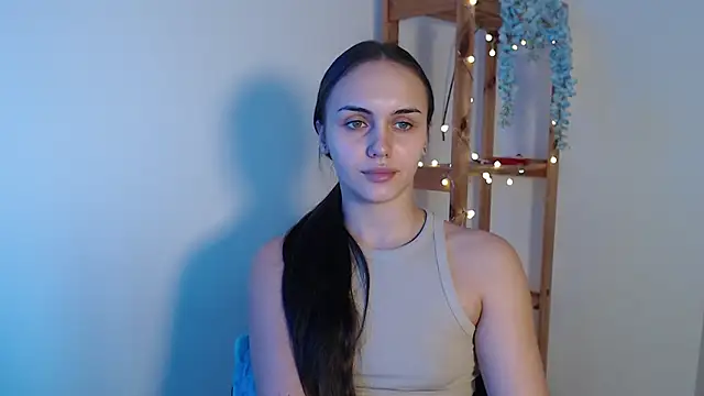 Snapshot of IrinaShayk18 chatting on 1, 2, 2025 IrinaShayk18 online show from 1, 2, 2025