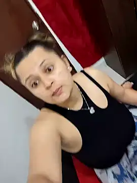 Snapshot of Miss_balloonsmila chatting on 30, 12, 2024 Miss balloonsmila online show from 30, 12, 2024