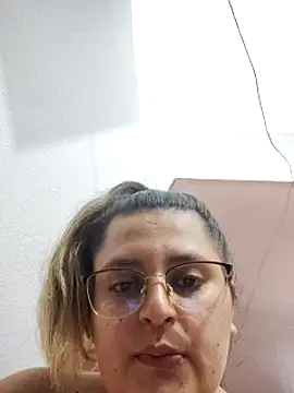 Snapshot of Miss_balloonsmila chatting on 8, 1, 2025 Miss balloonsmila online show from 8, 1, 2025