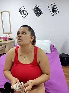 Snapshot of Miss_balloonsmila chatting on 13, 2, 2025 Miss balloonsmila online show from 13, 2, 2025