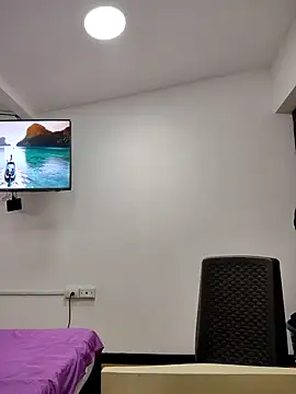 Snapshot of Miss_balloonsmila chatting on 8, 11, 2025 Miss balloonsmila online show from 8, 11, 2025