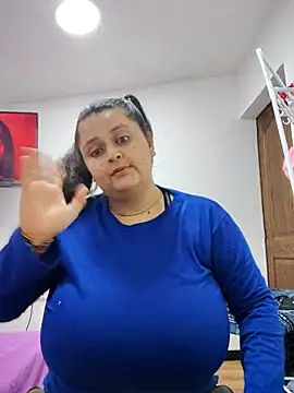 Snapshot of Miss_balloonsmila chatting on 4, 12, 2025 Miss balloonsmila online show from 4, 12, 2025