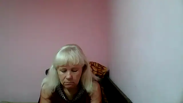 Snapshot of sakura_blonde chatting on 11, 2, 2025 sakura blonde online show from 11, 2, 2025