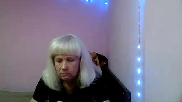 Snapshot of sakura_blonde chatting on 11, 2, 2025 sakura blonde online show from 11, 2, 2025