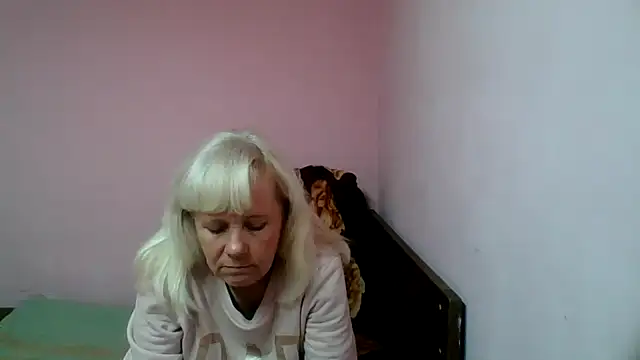 Snapshot of sakura_blonde chatting on 17, 2, 2025 sakura blonde online show from 17, 2, 2025