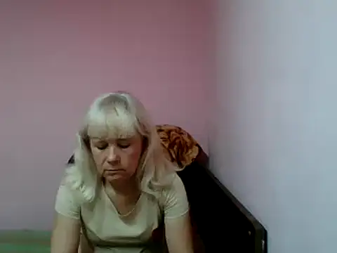 Snapshot of sakura_blonde chatting on 1, 3, 2025 sakura blonde online show from 1, 3, 2025