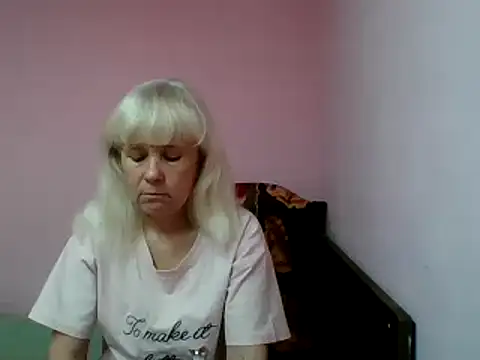 Snapshot of sakura_blonde chatting on 4, 3, 2025 sakura blonde online show from 4, 3, 2025