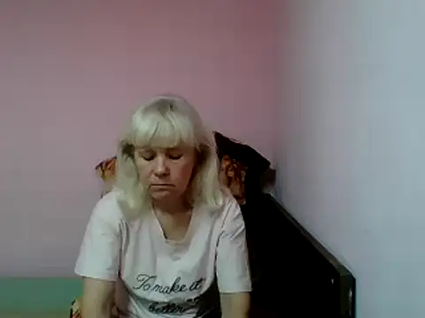 Snapshot of sakura_blonde chatting on 5, 3, 2025 sakura blonde online show from 5, 3, 2025