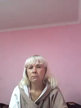 Snapshot of sakura_blonde chatting on 24, 9, 2025 sakura blonde online show from 24, 9, 2025