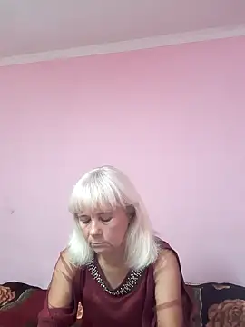 Snapshot of sakura_blonde chatting on 28, 9, 2025 sakura blonde online show from 28, 9, 2025