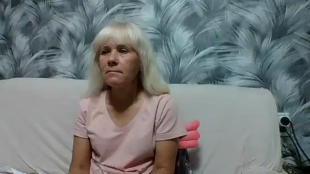 Snapshot of sakura_blonde chatting on 2, 10, 2025 sakura blonde online show from 2, 10, 2025