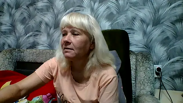 sakura blonde online show from 31, 10, 2025