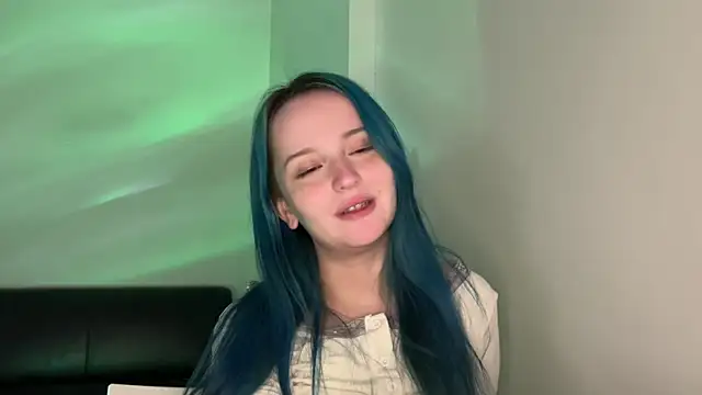 bumble bee online show from 26, 12, 2024