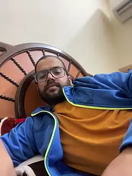 Snapshot of Arsh_Loves_Luv chatting on 31, 12, 2024 Arsh Loves Luv online show from 31, 12, 2024