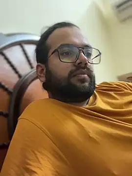 Snapshot of Arsh_Loves_Luv chatting on 2, 1, 2025 Arsh Loves Luv online show from 2, 1, 2025