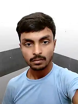 Snapshot of Suraj223kumar chatting on 9, 9, 2025 Suraj223kumar online show from 9, 9, 2025