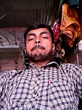 Snapshot of Suraj223kumar chatting on 19, 9, 2025 Suraj223kumar online show from 19, 9, 2025