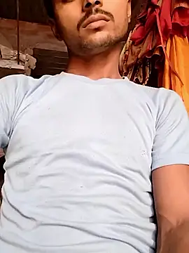 Snapshot of Suraj223kumar chatting on 23, 9, 2025 Suraj223kumar online show from 23, 9, 2025