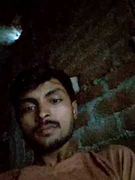 Snapshot of Suraj223kumar chatting on 4, 10, 2025 Suraj223kumar online show from 4, 10, 2025