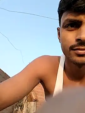 Snapshot of Suraj223kumar chatting on 9, 10, 2025 Suraj223kumar online show from 9, 10, 2025