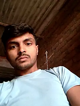 Snapshot of Suraj223kumar chatting on 12, 10, 2025 Suraj223kumar online show from 12, 10, 2025