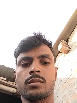 Snapshot of Suraj223kumar chatting on 14, 10, 2025 Suraj223kumar online show from 14, 10, 2025
