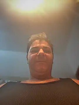 Snapshot of SecretlyDD chatting on 28, 1, 2025 SecretlyDD online show from 28, 1, 2025