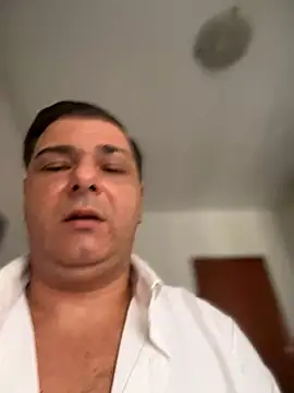 Snapshot of SecretlyDD chatting on 3, 2, 2025 SecretlyDD online show from 3, 2, 2025