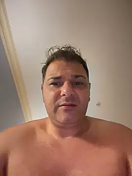 Snapshot of SecretlyDD chatting on 28, 2, 2025 SecretlyDD online show from 28, 2, 2025