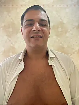 Snapshot of SecretlyDD chatting on 13, 10, 2025 SecretlyDD online show from 13, 10, 2025