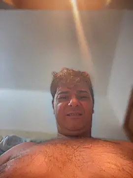 Snapshot of SecretlyDD chatting on 19, 10, 2025 SecretlyDD online show from 19, 10, 2025