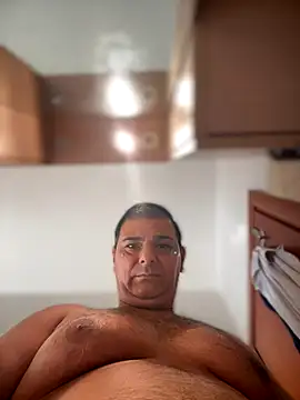 Snapshot of SecretlyDD chatting on 8, 11, 2025 SecretlyDD online show from 8, 11, 2025