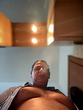 Snapshot of SecretlyDD chatting on 21, 11, 2025 SecretlyDD online show from 21, 11, 2025