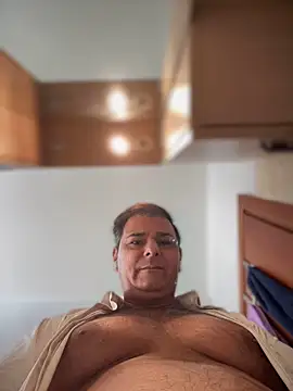 Snapshot of SecretlyDD chatting on 26, 11, 2025 SecretlyDD online show from 26, 11, 2025